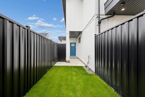 2-3639 46Th Avenue E, Vancouver, BC - Outdoor With Exterior