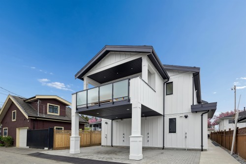 2-3639 46Th Avenue E, Vancouver, BC - Outdoor With Exterior