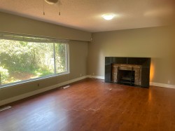 6748 Ash Street Vancouver, BC V6P 3K4