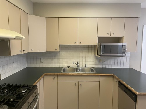 6748 Ash Street, Vancouver, BC - Indoor Photo Showing Kitchen With Double Sink