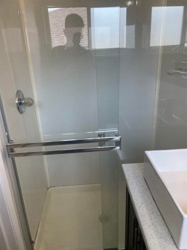 6748 Ash Street, Vancouver, BC - Indoor Photo Showing Bathroom