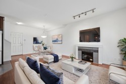 15-9699 Sills Avenue  Richmond, BC V6Y 0C8