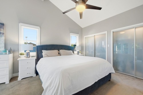 2023 Hill Drive, North Vancouver, BC - Indoor Photo Showing Bedroom
