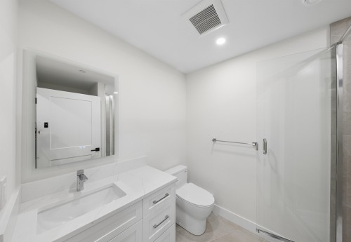 3469 Arbutus Street, Vancouver, BC - Indoor Photo Showing Bathroom