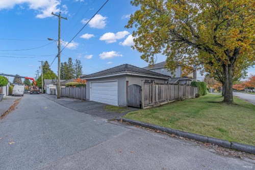 195 45Th Avenue W, Vancouver, BC - Outdoor