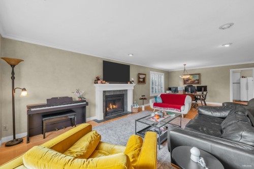 195 45Th Avenue W, Vancouver, BC - Indoor Photo Showing Living Room With Fireplace