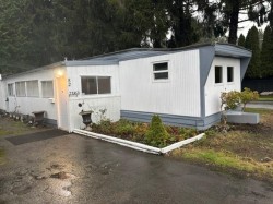 52-21163 Lougheed Highway Maple Ridge, BC V2X 2R4