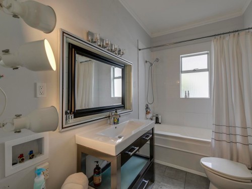 1577 26Th Avenue E, Vancouver, BC 