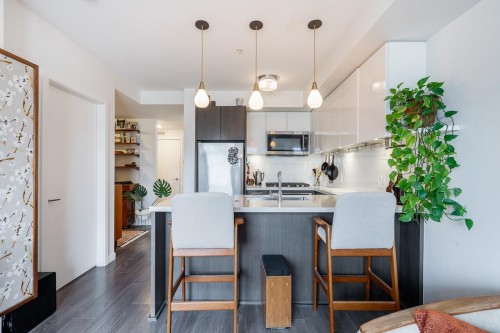 708-384 1St Avenue E, Vancouver, BC 
