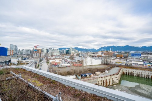 708-384 1St Avenue E, Vancouver, BC 