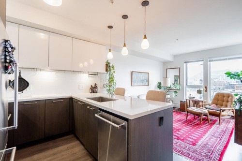 708-384 1St Avenue E, Vancouver, BC 