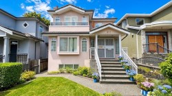 3211 Queens Avenue  Vancouver, BC V5R 4T7
