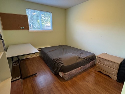 6220 Spender Drive, Richmond, BC - Indoor Photo Showing Bedroom