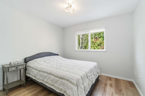 108 Sycamore Drive, Port Moody, BC - Indoor Photo Showing Bedroom