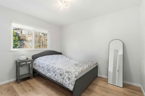 108 Sycamore Drive, Port Moody, BC - Indoor Photo Showing Bedroom