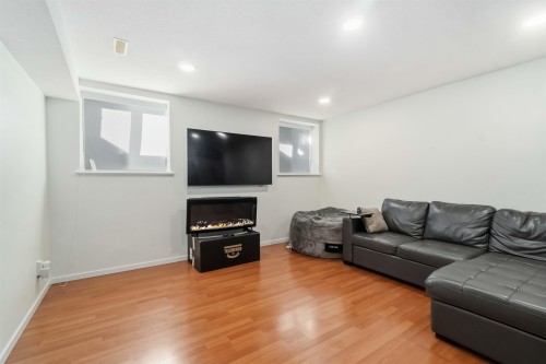 108 Sycamore Drive, Port Moody, BC - Indoor Photo Showing Living Room With Fireplace
