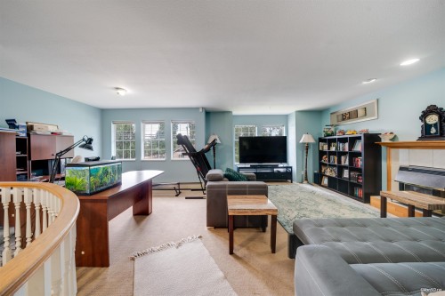 12142 227 Street, Maple Ridge, BC - Indoor Photo Showing Living Room