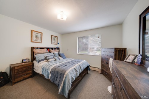 12142 227 Street, Maple Ridge, BC - Indoor Photo Showing Bedroom