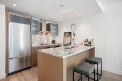 1804-1111 Alberni Street Vancouver, BC V6E 4V2