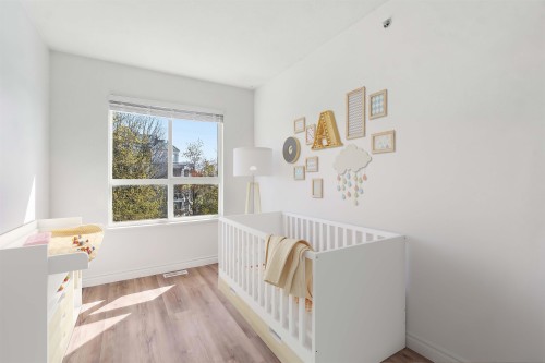 8433 Jellicoe Street, Vancouver, BC - Indoor