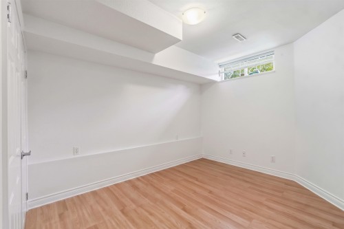 8433 Jellicoe Street, Vancouver, BC - Indoor Photo Showing Other Room