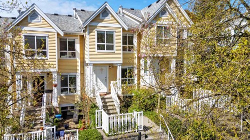 8433 Jellicoe Street, Vancouver, BC - Outdoor With Facade