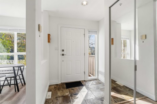 8433 Jellicoe Street, Vancouver, BC - Indoor Photo Showing Other Room