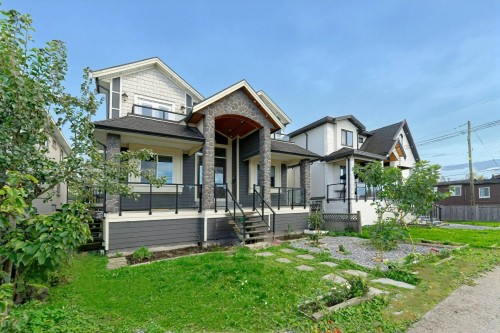 520 Ewen Avenue  New Westminster, BC V3M 5B1