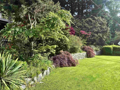 1525 Avonlynn Crescent, North Vancouver, BC - Outdoor
