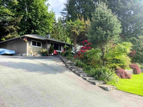 1525 Avonlynn Crescent, North Vancouver, BC - Outdoor