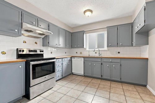 5809 Granville Street, Vancouver, BC - Indoor Photo Showing Kitchen
