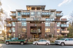 201-2214 Kelly Avenue Port Coquitlam, BC V3C 0E5