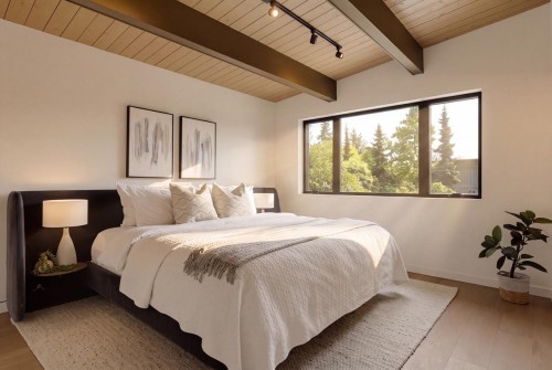 1008 17Th Street W, North Vancouver, BC - Indoor Photo Showing Bedroom
