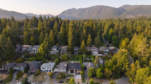1008 17Th Street W, North Vancouver, BC - Outdoor With View