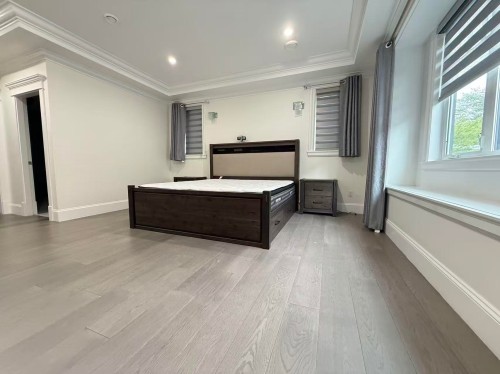 6820 Mayflower Drive, Richmond, BC - Indoor Photo Showing Bedroom
