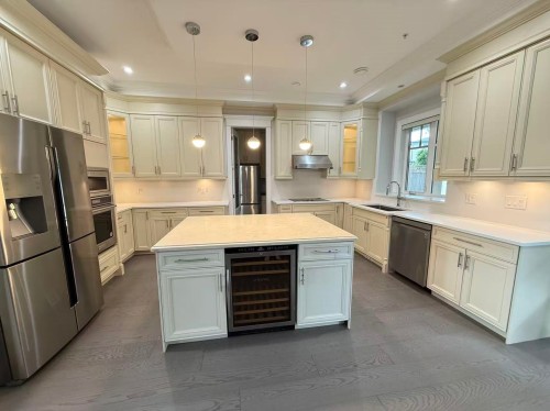 6820 Mayflower Drive, Richmond, BC - Indoor Photo Showing Kitchen With Upgraded Kitchen