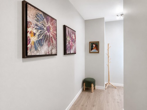 101-3070 Guildford Way, Coquitlam, BC - Indoor Photo Showing Other Room