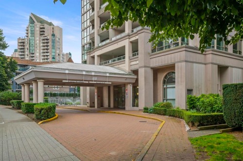 101-3070 Guildford Way, Coquitlam, BC - Outdoor