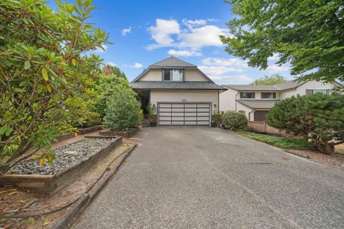 20240 121 Avenue, Maple Ridge, BC - Outdoor