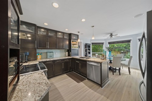 20240 121 Avenue, Maple Ridge, BC - Indoor Photo Showing Kitchen With Double Sink With Upgraded Kitchen