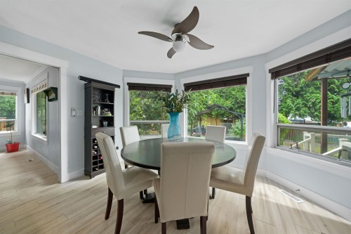 20240 121 Avenue, Maple Ridge, BC - Indoor Photo Showing Dining Room