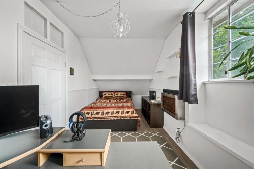 20240 121 Avenue, Maple Ridge, BC - Indoor Photo Showing Other Room