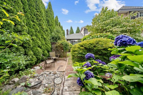 20240 121 Avenue, Maple Ridge, BC - Outdoor