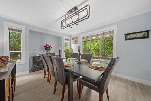 20240 121 Avenue, Maple Ridge, BC - Indoor Photo Showing Dining Room