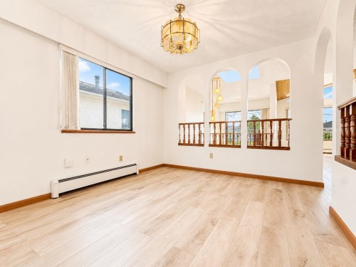 3292 43Rd Avenue E, Vancouver, BC - Indoor