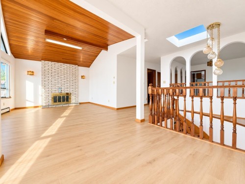 3292 43Rd Avenue E, Vancouver, BC - Indoor With Fireplace