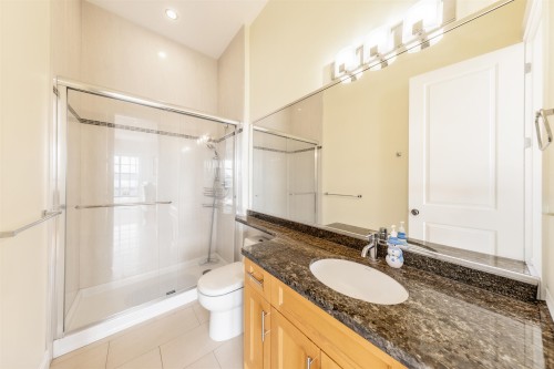 1225 Hazelton Street, Vancouver, BC - Indoor Photo Showing Bathroom