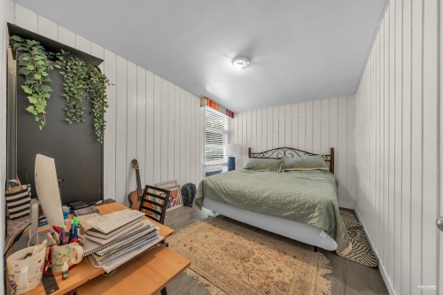 1230 Queens Avenue, West Vancouver, BC - Indoor Photo Showing Bedroom