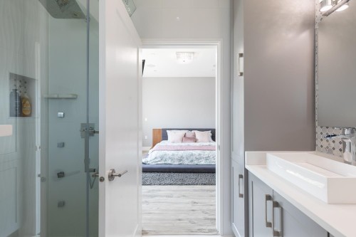 1342 60Th Avenue E, Vancouver, BC - Indoor Photo Showing Bathroom