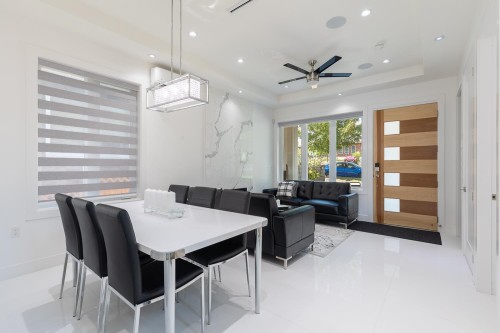 1342 60Th Avenue E, Vancouver, BC - Indoor Photo Showing Dining Room